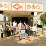 ग्रामस्थांच्या श्रमदानातून सार्वजनिक ठिकाणांची स्वच्छता